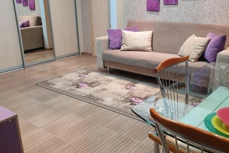 Продаётся 3-комнатная квартира, 43 м²