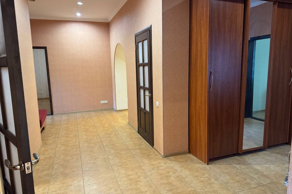 Продаётся 2-этажный дом, 164 м²