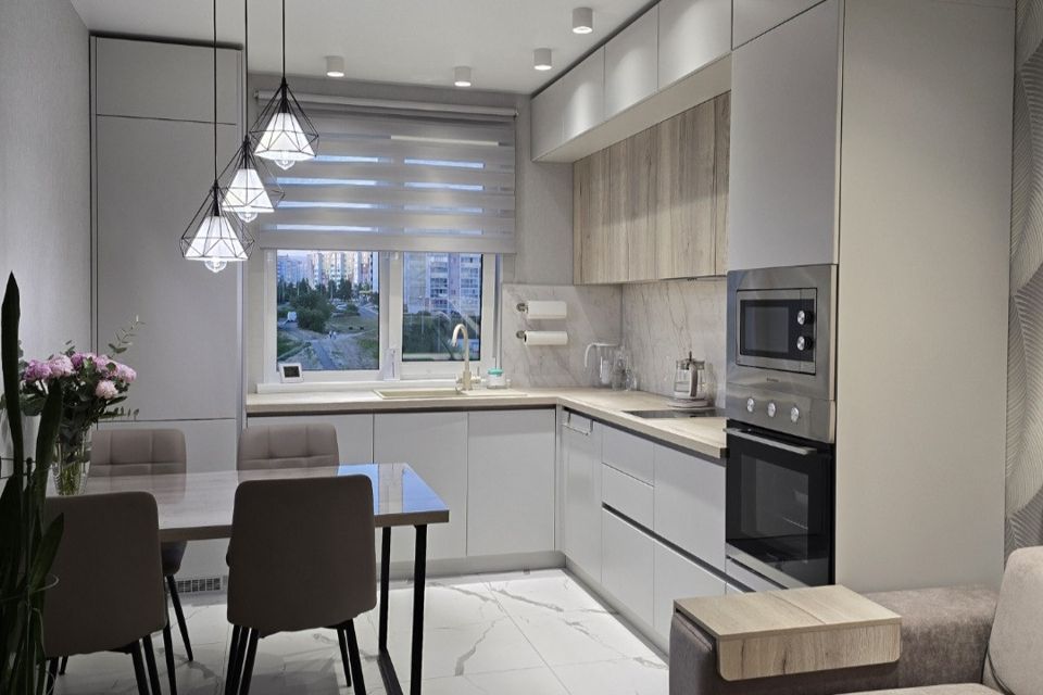 Продаётся 2-комнатная квартира, 65.4 м²