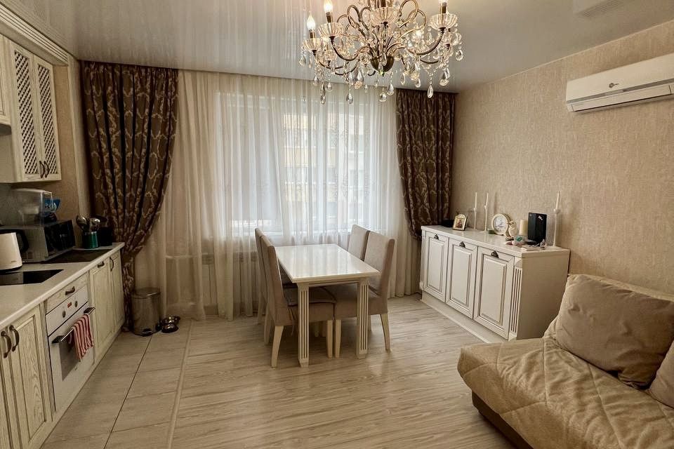Продаётся 3-комнатная квартира, 57.1 м²