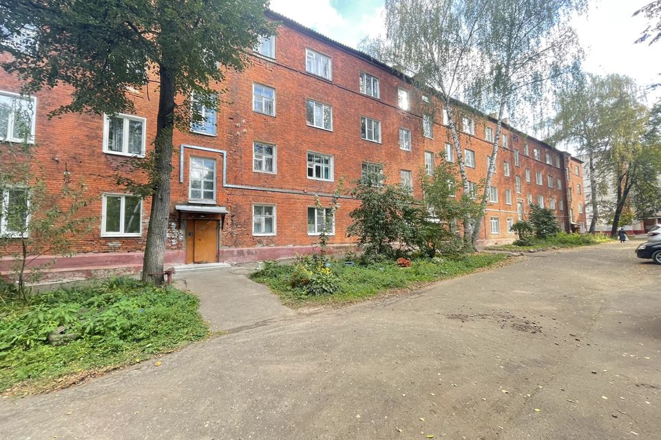 Продаётся 4-комнатная квартира, 80 м²