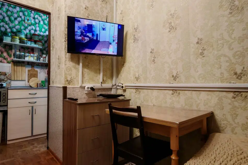 Продаётся комната в 5-комн. квартире, 21.5 м²