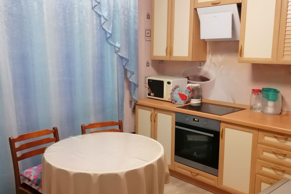 Продаётся 3-комнатная квартира, 68.1 м²