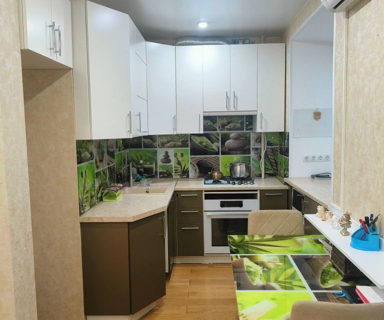 Продаётся 3-комнатная квартира, 61.6 м²