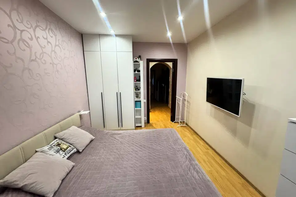 Продаётся 4-комнатная квартира, 79 м²