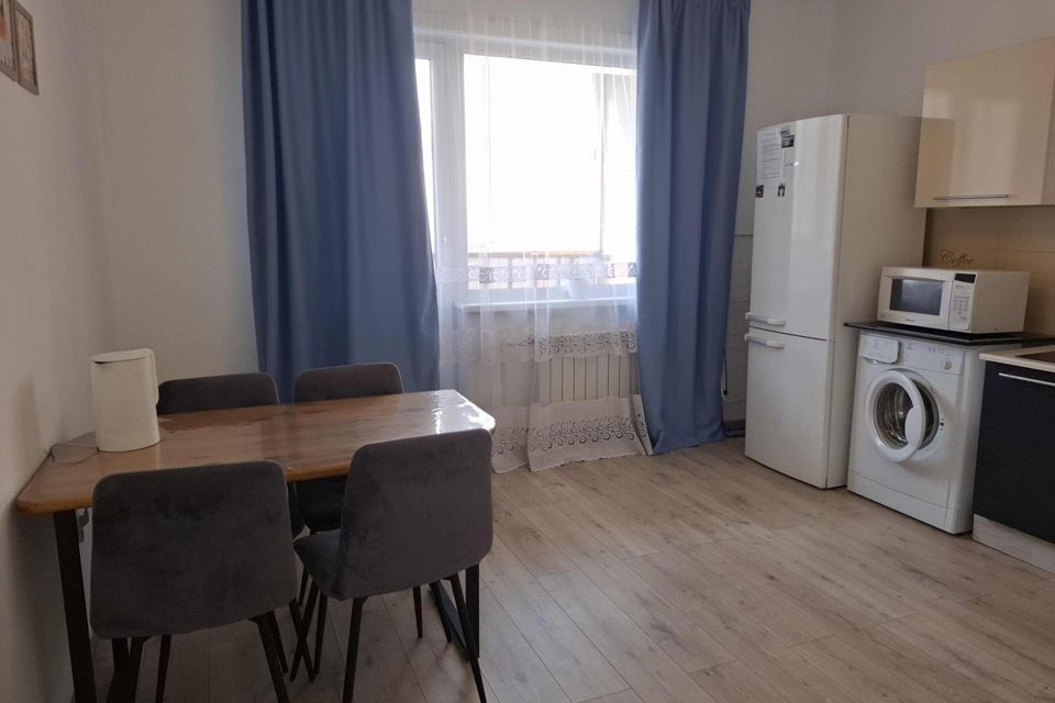 Сдаётся 1-комнатная квартира, 37 м²