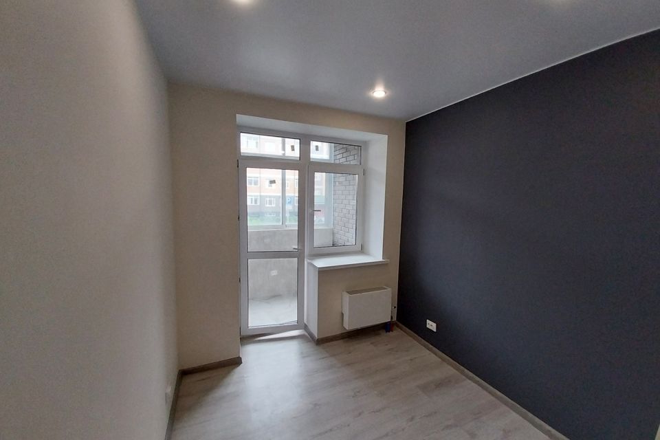 Продаётся 4 комнаты в 3-комн. квартире, 13.3 м²