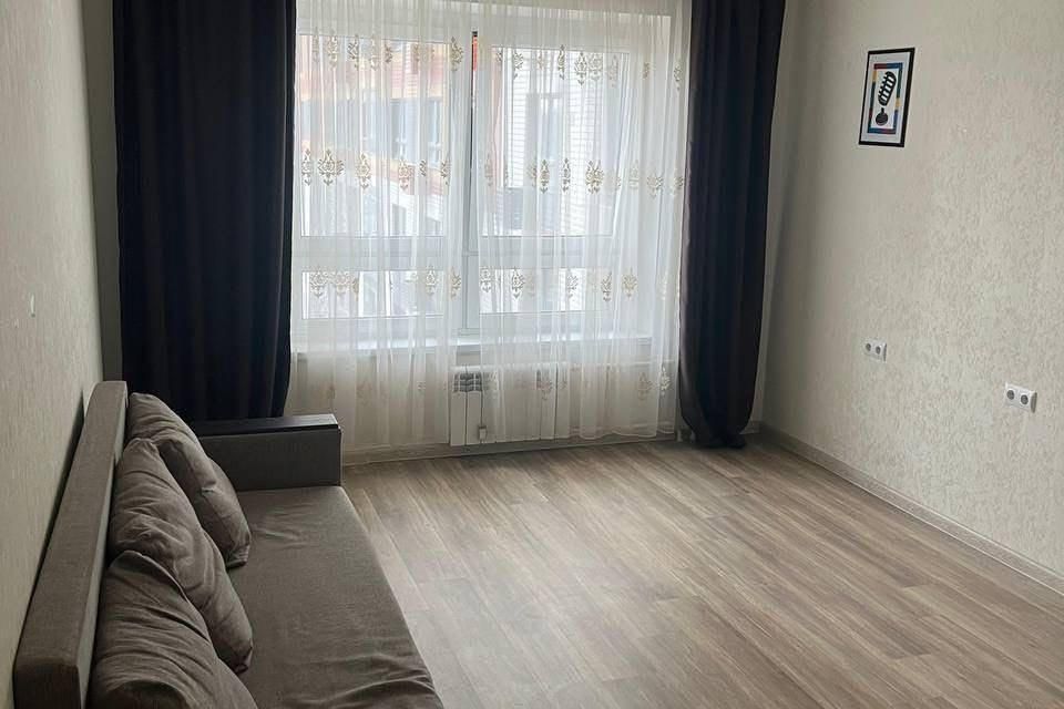 Продаётся 1-комнатная квартира, 37 м²