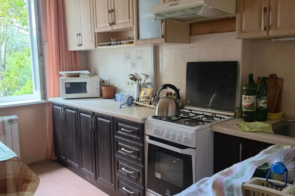 Продаётся 3-комнатная квартира, 65.8 м²