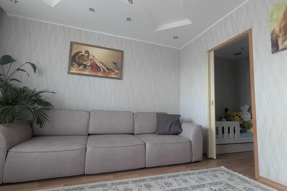 Продаётся 1-комнатная квартира, 42 м²