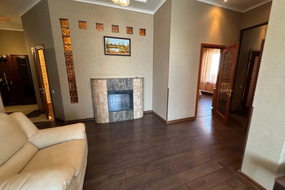 Продаётся 3-комнатная квартира, 103 м²