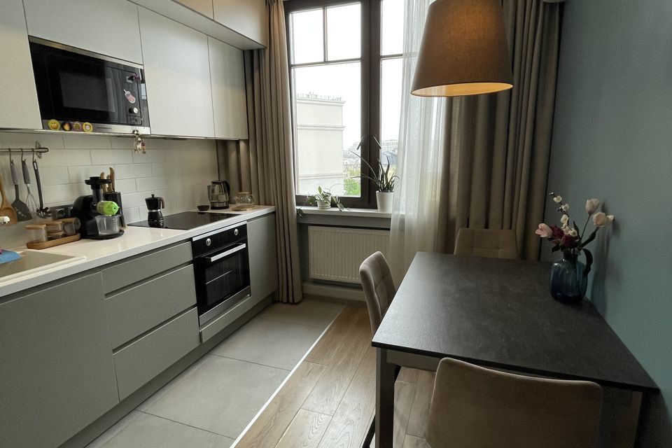 Продаётся 1-комнатная квартира, 43 м²
