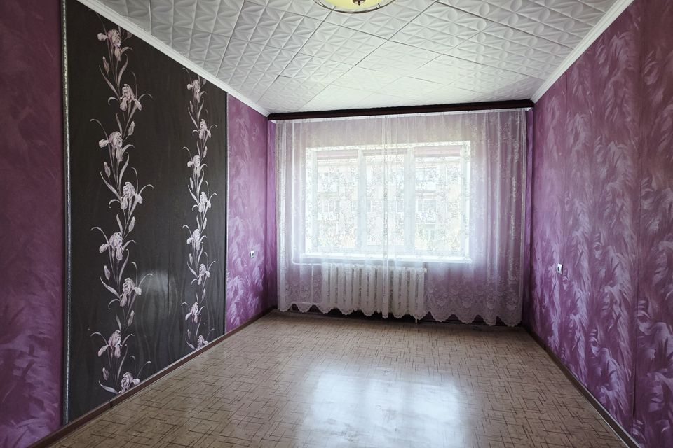 Продаётся 3-комнатная квартира, 56.8 м²