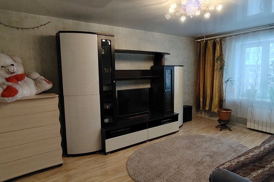 Продаётся 4-комнатная квартира, 68.8 м²