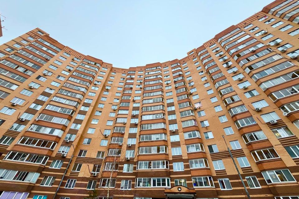 Продаётся 2-комнатная квартира, 61.9 м²
