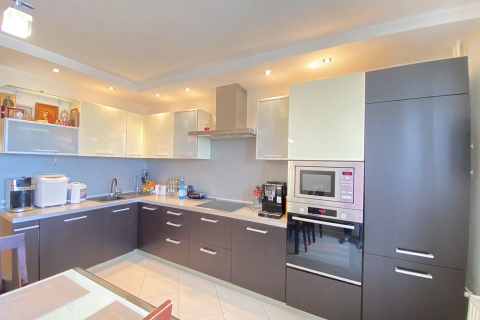Продаётся 3-комнатная квартира, 87.8 м²