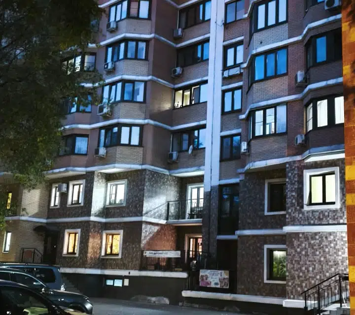 Продаётся 1-комнатная квартира, 50 м²