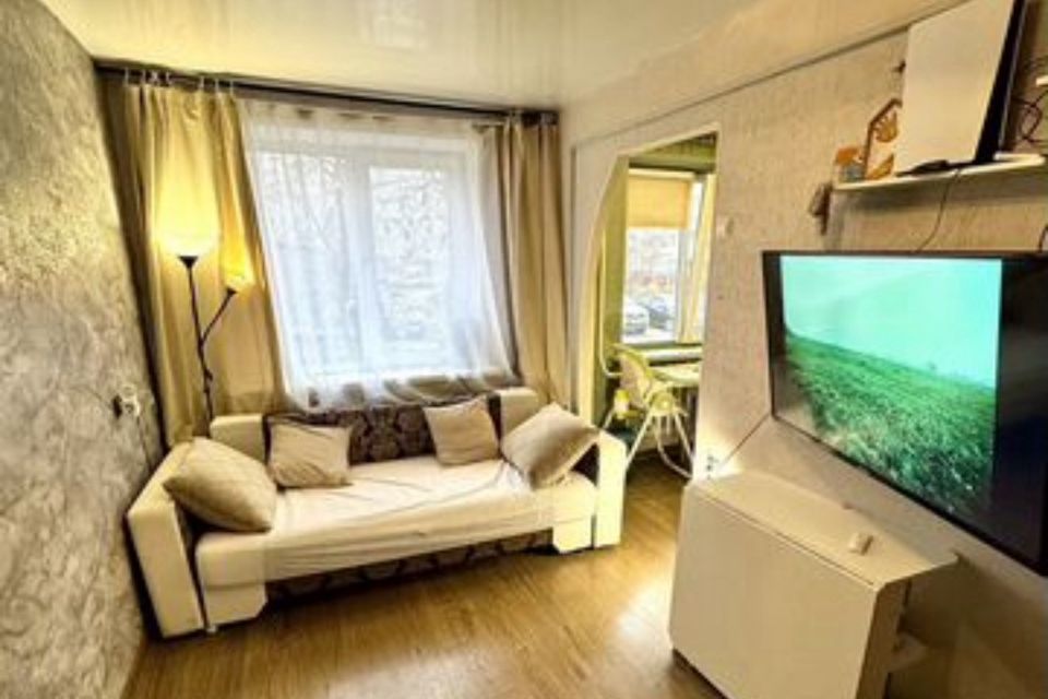 Продаётся 3-комнатная квартира, 61.9 м²