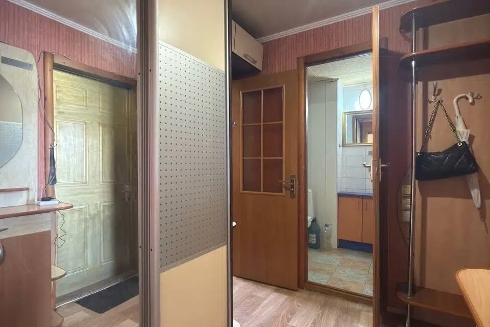 Продаётся 1-комнатная квартира, 32 м²