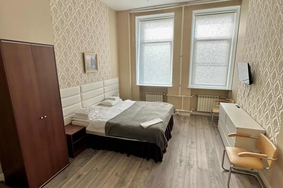 Продаётся 4-комнатная квартира, 249.5 м²