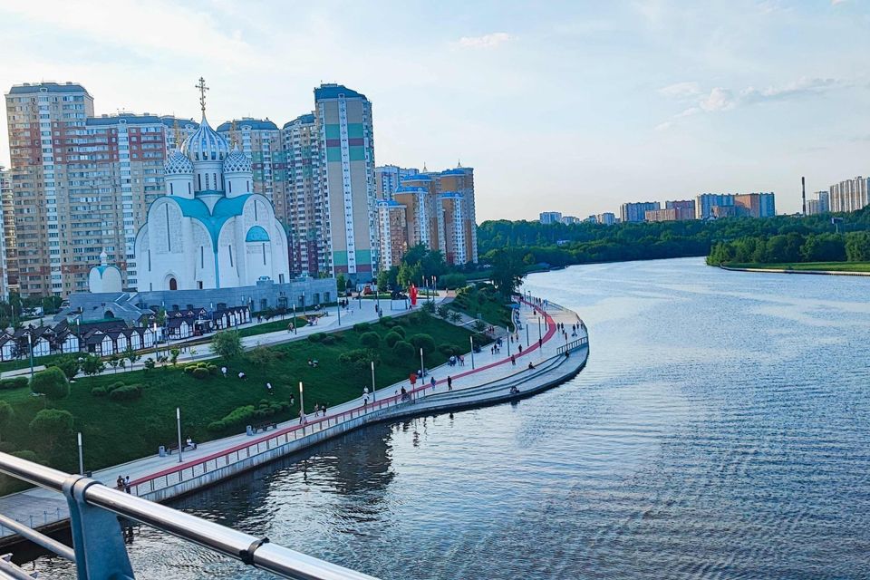 Продаётся 2-комнатная квартира, 60.3 м²