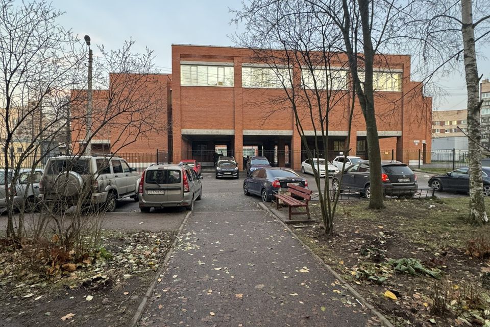 Продаётся комната в 3-комн. квартире, 11.6 м²