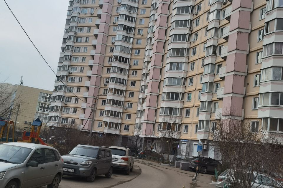 Продаётся 4-комнатная квартира, 114 м²