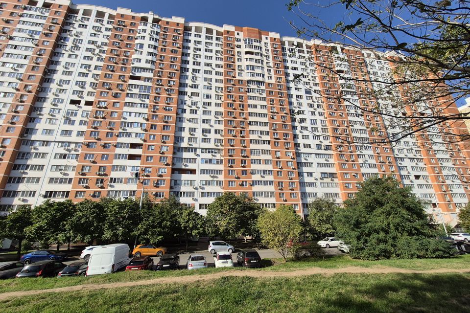 Продаётся 3-комнатная квартира, 76.1 м²