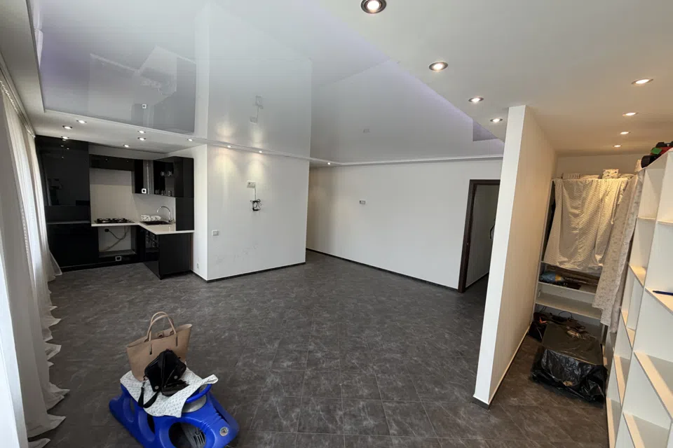 Продаётся 2-комнатная квартира, 58 м²