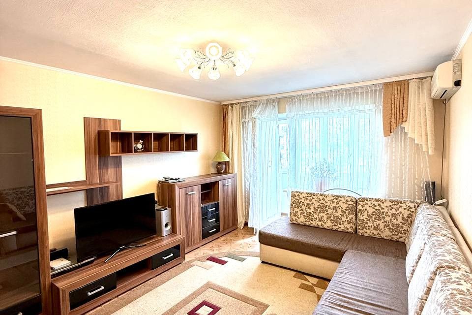 Продаётся 3-комнатная квартира, 64 м²