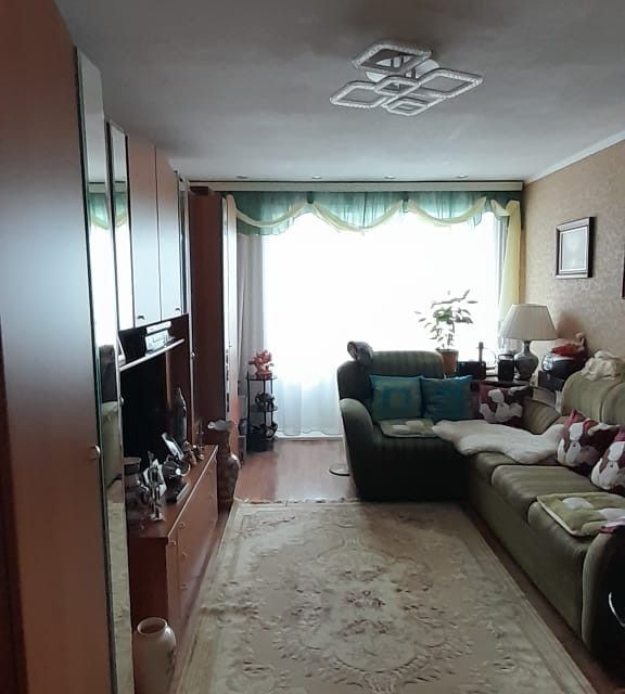 Продаётся 3-комнатная квартира, 55.7 м²