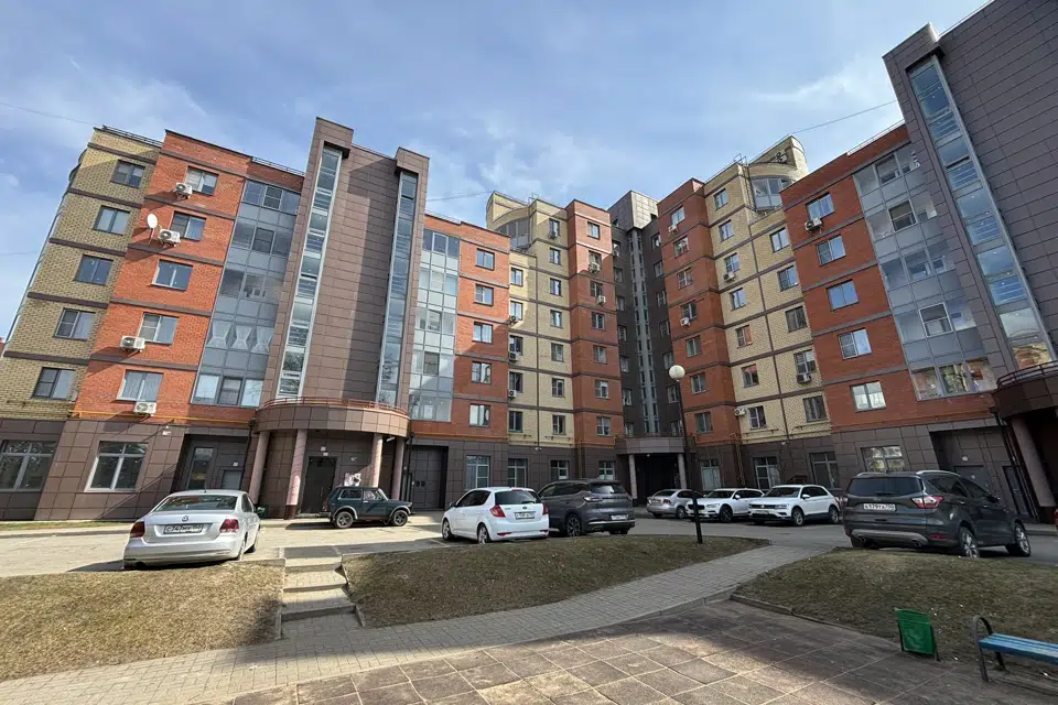 Продаётся 2-комнатная квартира, 60.5 м²