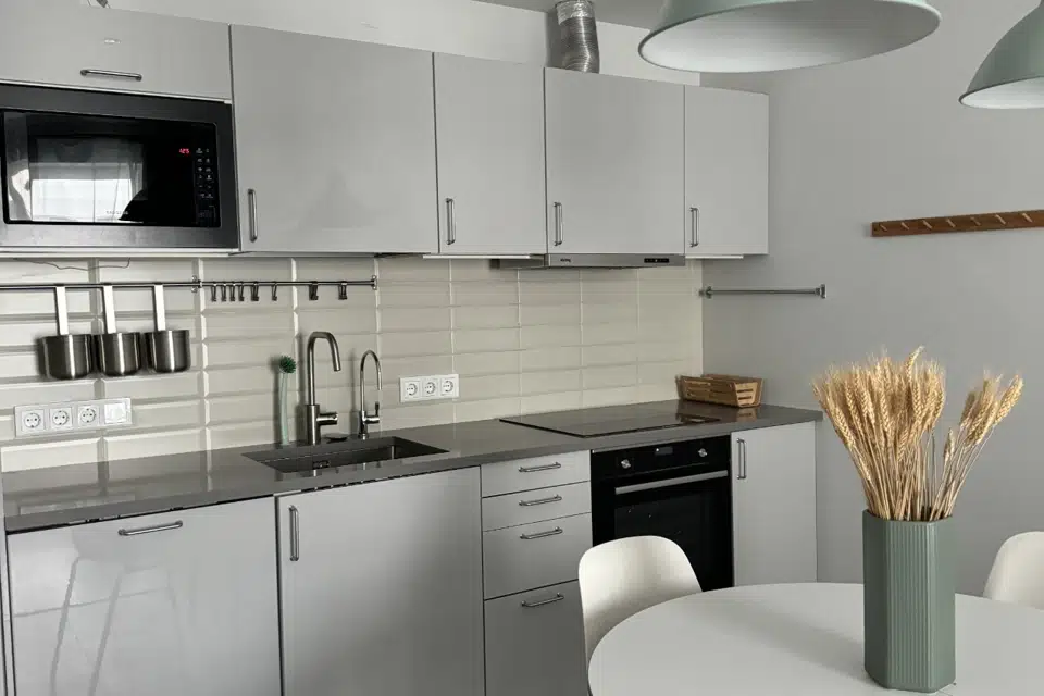 Продаётся 2-комнатная квартира, 57.4 м²