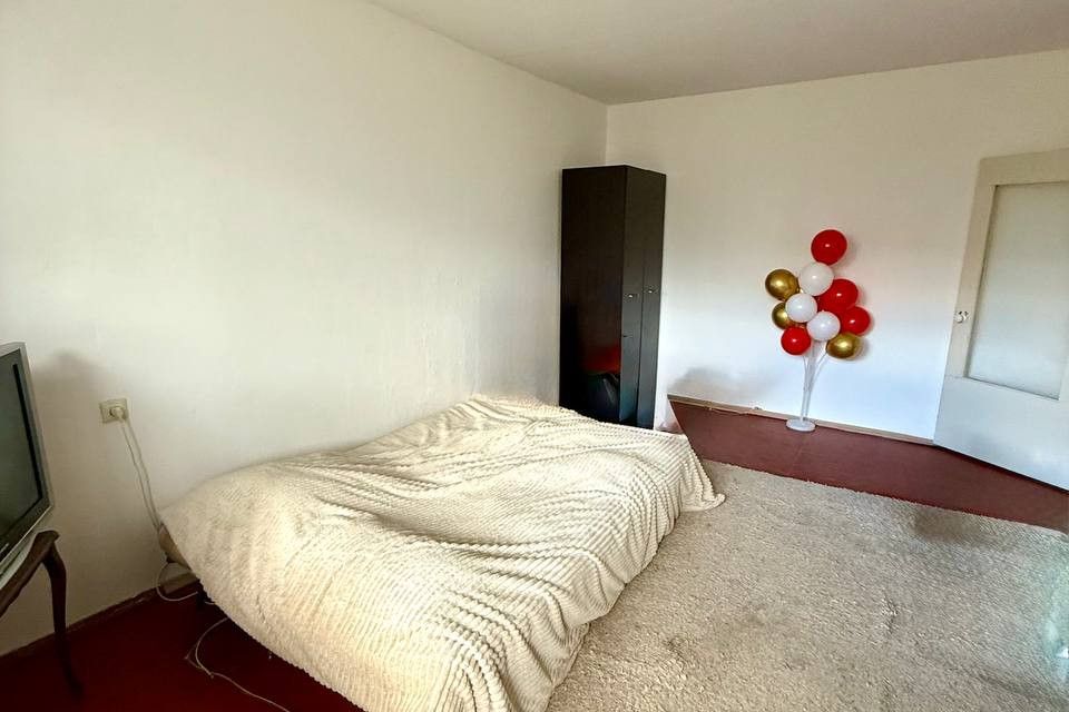 Продаётся 1-комнатная квартира, 35.9 м²