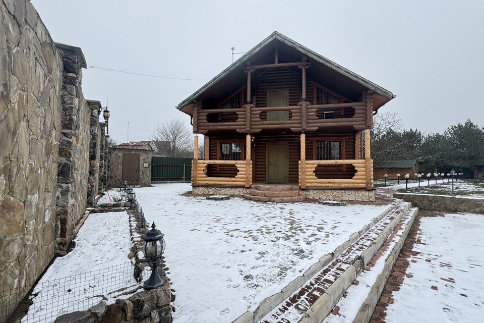 Продаётся 2-этажный дом, 170.9 м²