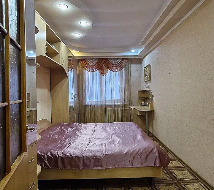 Продаётся 4-комнатная квартира, 68 м²