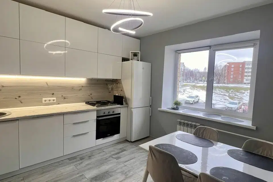 Продаётся 2-комнатная квартира, 69.2 м²