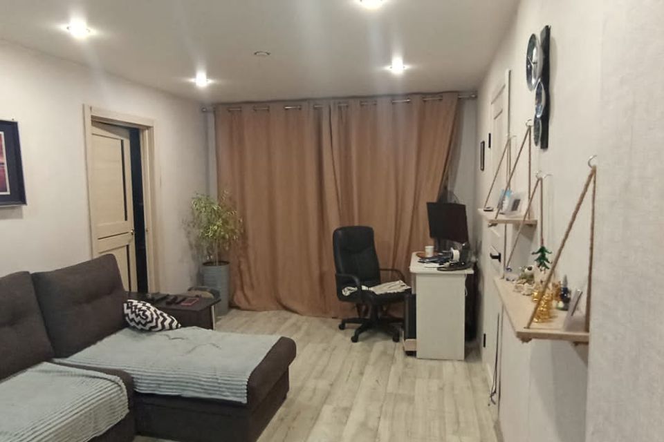 Продаётся 2-комнатная квартира, 42.7 м²