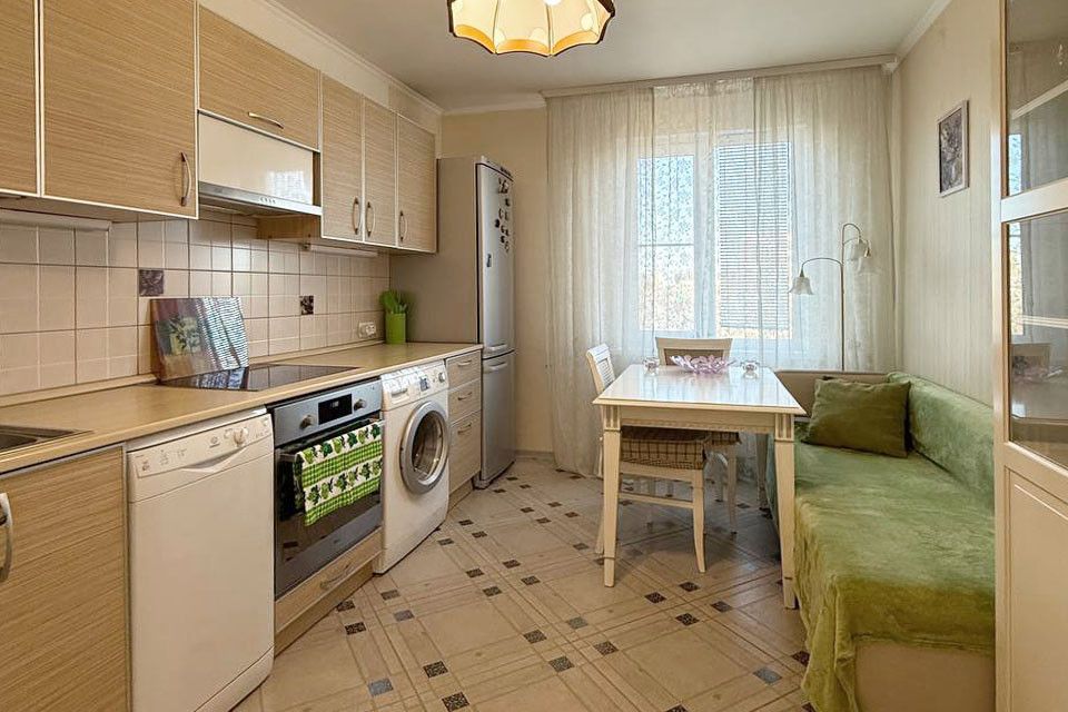 Продаётся 1-комнатная квартира, 44 м²