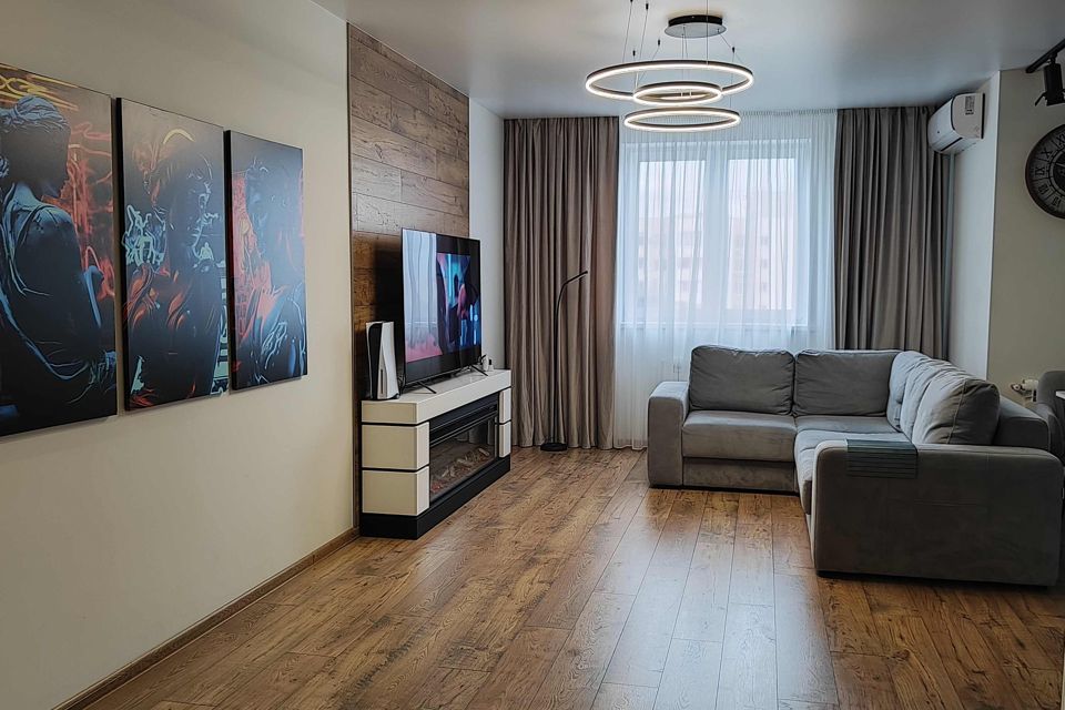 Продаётся 3-комнатная квартира, 97 м²