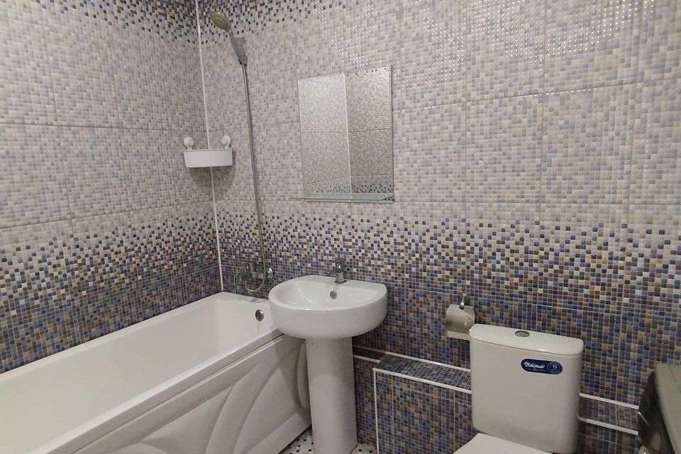 Продаётся 1-комнатная квартира, 37.6 м²