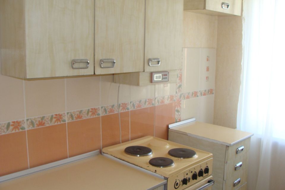Продаётся 3-комнатная квартира, 59.6 м²