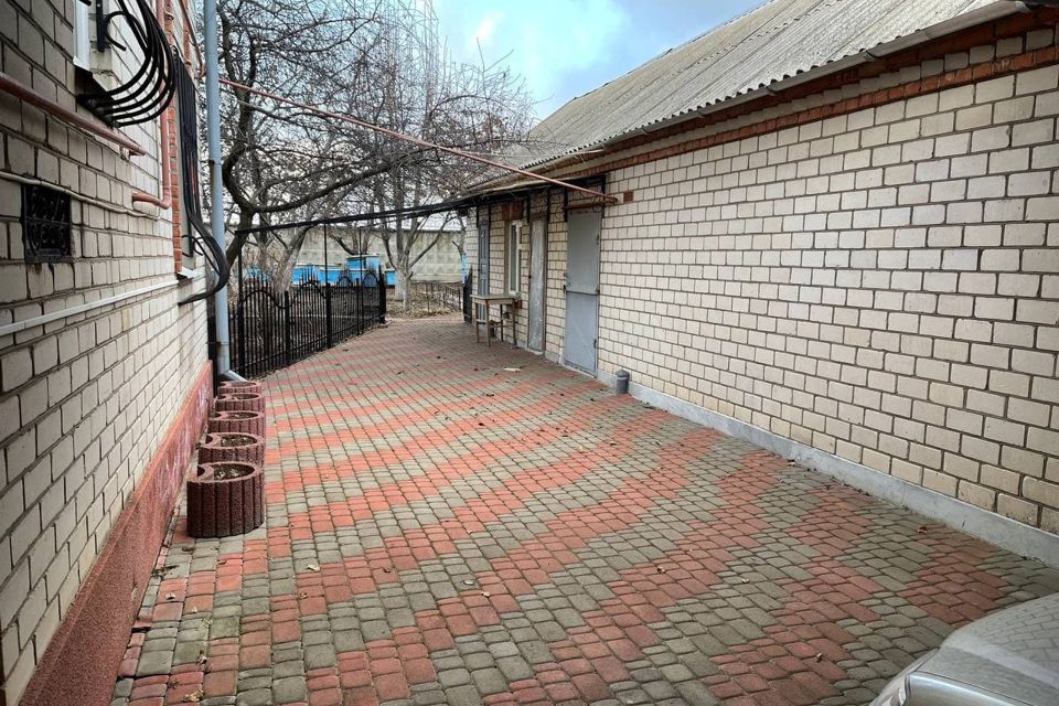 Продаётся 2-этажный дом, 120 м²