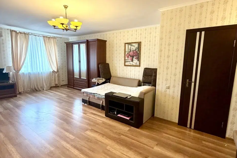 Продаётся 1-комнатная квартира, 46 м²