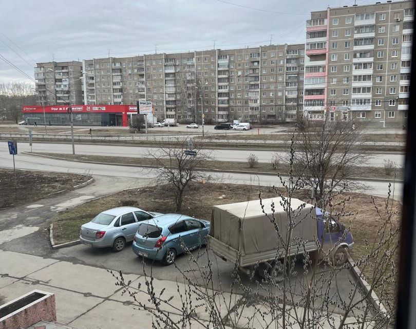 Продаётся 3-комнатная квартира, 63.8 м²