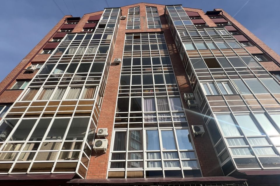 Продаётся 2-комнатная квартира, 65.2 м²