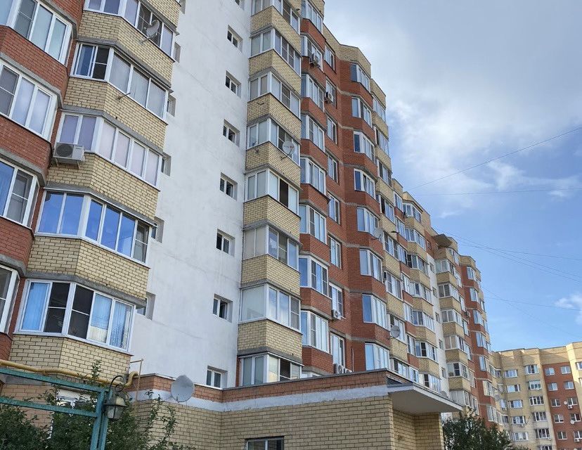 Продаётся 2-комнатная квартира, 56 м²