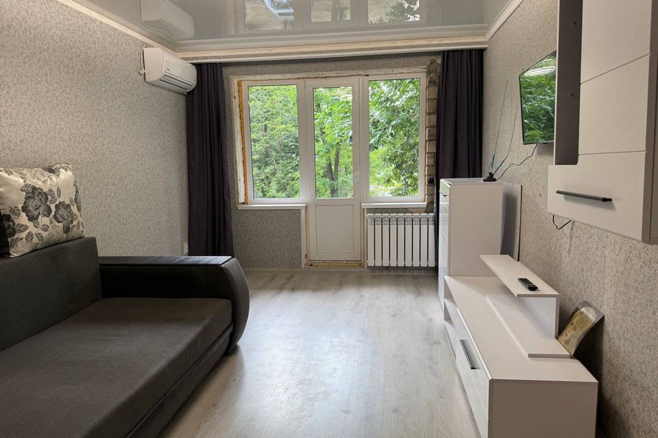 Продаётся 3-комнатная квартира, 57 м²