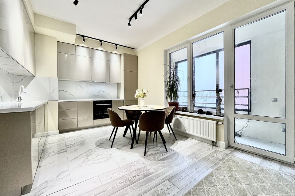 Продаётся 2-комнатная квартира, 72.2 м²