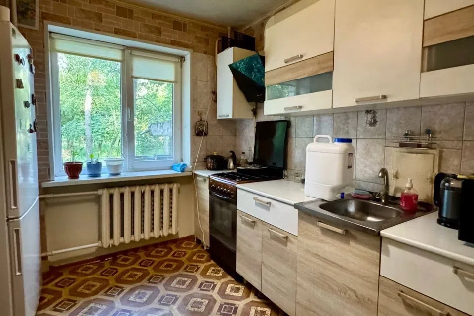 Продаётся 3-комнатная квартира, 58.9 м²